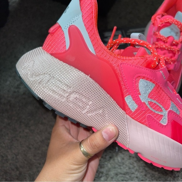 Under Armour
Unisex UA HOVR™ Mega 2 MVMNT Unisex Athletic Shoes Sz W9.5/M8 - Picture 3 of 8